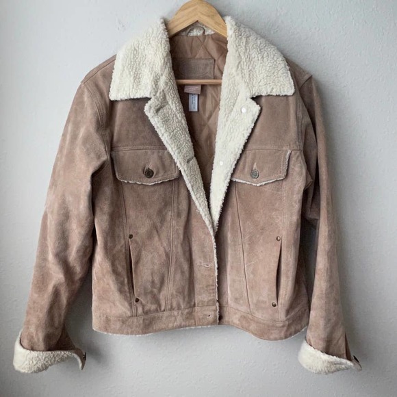 Austin Clothing Co. Jackets & Blazers - 31.  Austin Clothing Co tan suede leather cream sherpa trucker Jacket